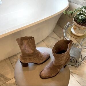 Jeffrey Campbell Boots Size 8